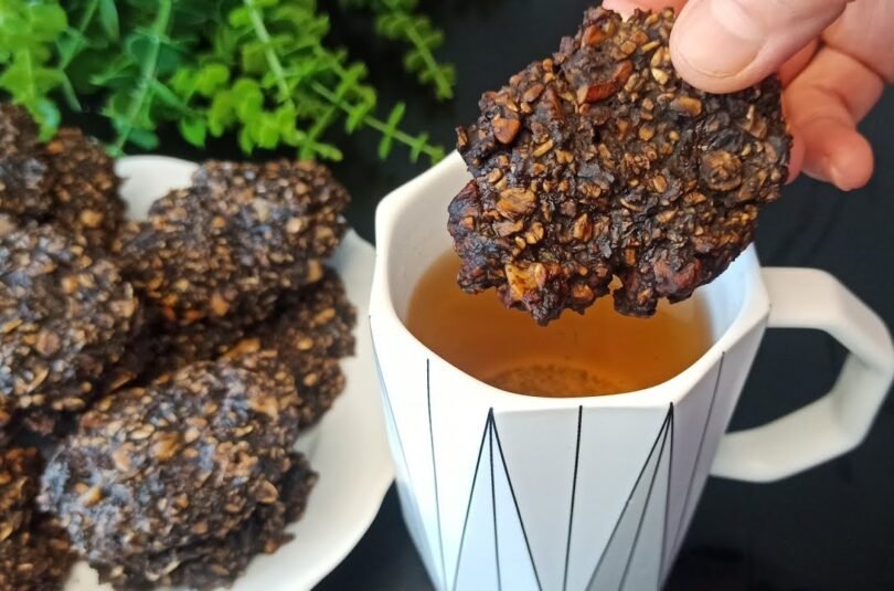 Cocoa Banana Walnut Oatmeal Cookies: A Nutty Twist on Traditional Oat Treats