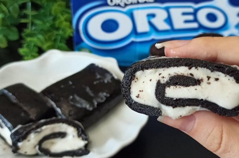 Nobody believes it’s from cookies! Oreo roll! Only 5 ingredients! The best dessert recipe!